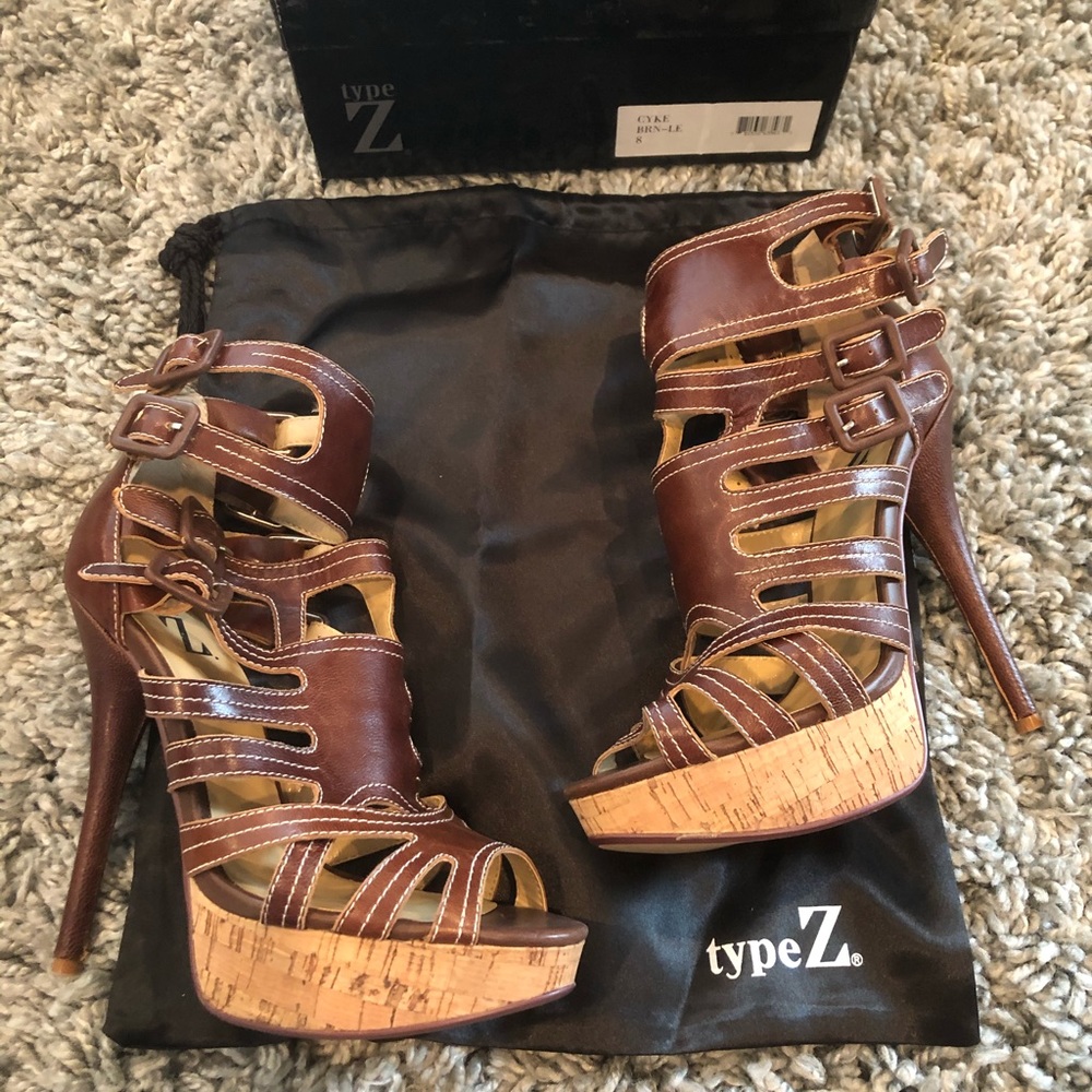 Type Z Cyke Sz 8 Women’s Heels